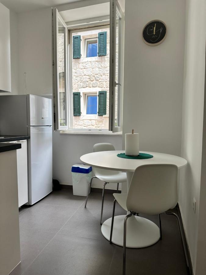 Old Town Apolon Luxury Apartment Split Buitenkant foto